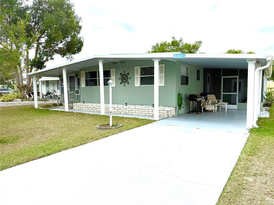 For Sale: $169,000 (2 beds, 2 baths, 1008 Square Feet)