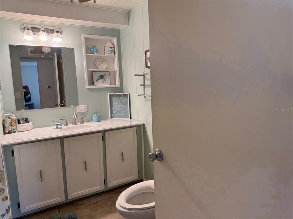 For Sale: $169,000 (2 beds, 2 baths, 1008 Square Feet)