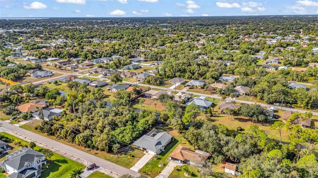 На продажу: $379,000 (3 спален, 2 ванн, 1588 Квадратных фут)