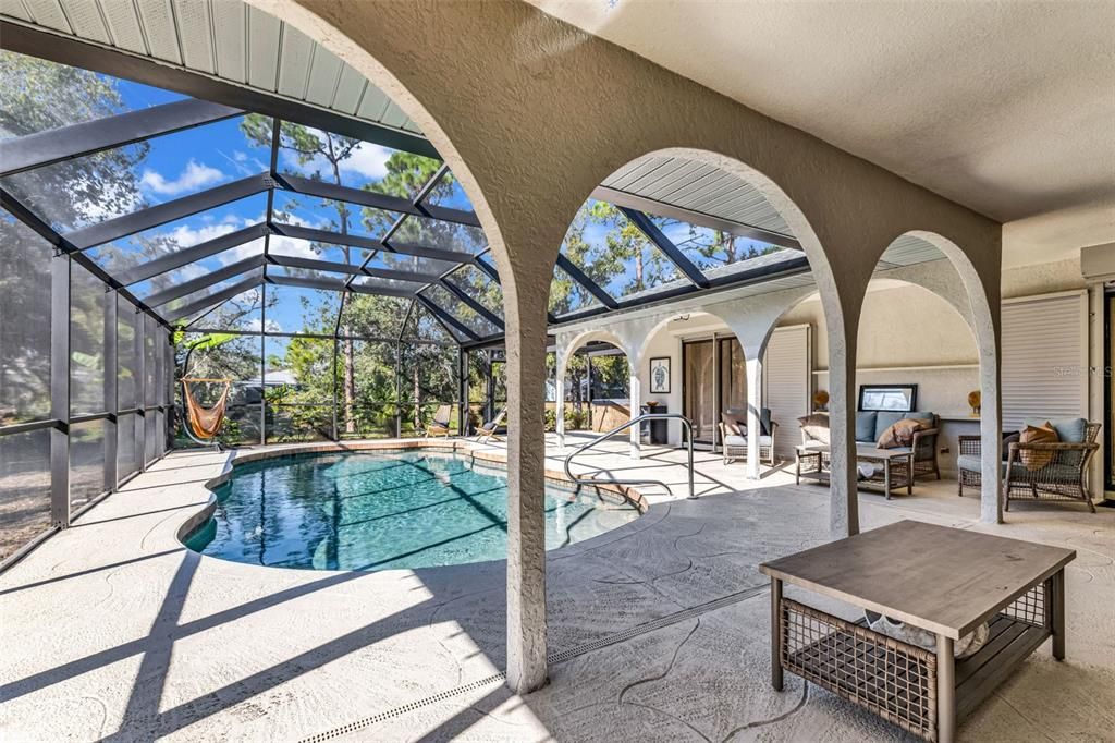 На продажу: $379,000 (3 спален, 2 ванн, 1588 Квадратных фут)