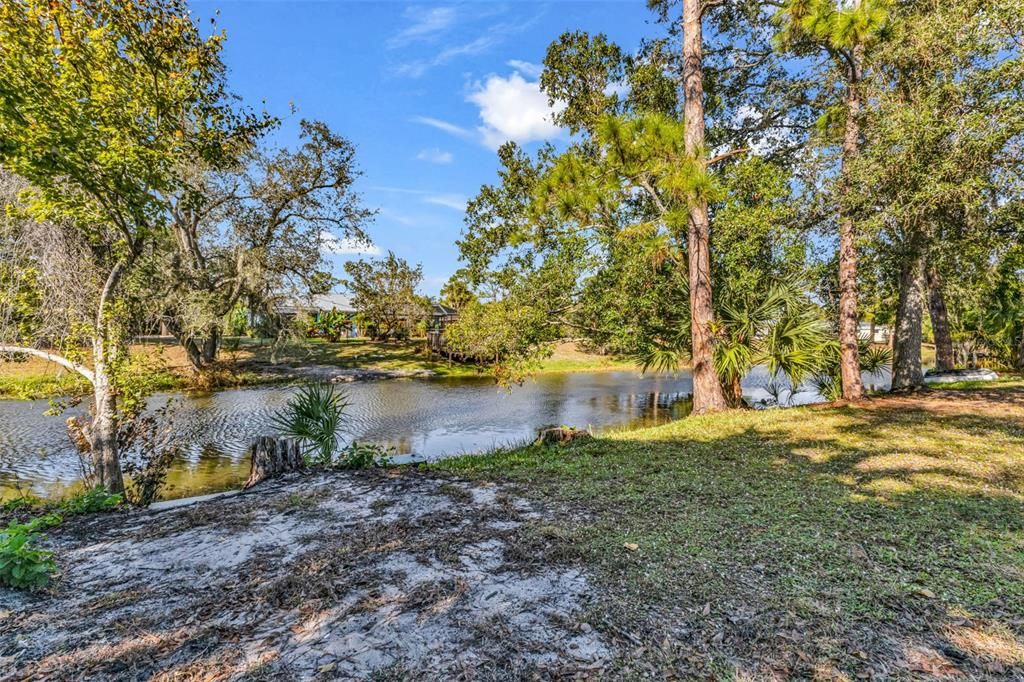 На продажу: $379,000 (3 спален, 2 ванн, 1588 Квадратных фут)