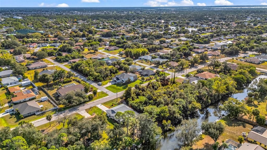 На продажу: $379,000 (3 спален, 2 ванн, 1588 Квадратных фут)