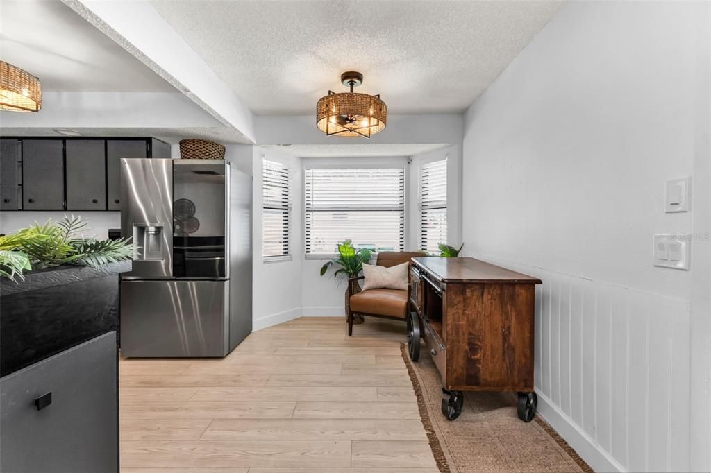 На продажу: $379,000 (3 спален, 2 ванн, 1588 Квадратных фут)