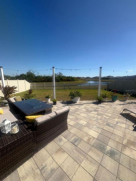 For Rent: $3,400 (5 beds, 2 baths, 2949 Square Feet)