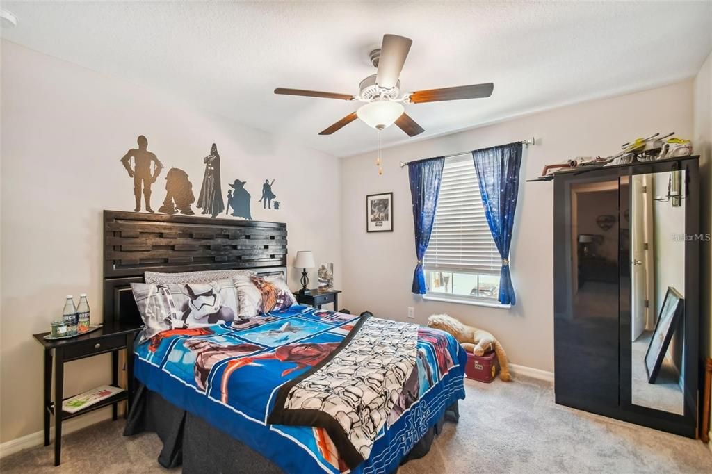 For Rent: $3,400 (5 beds, 2 baths, 2949 Square Feet)