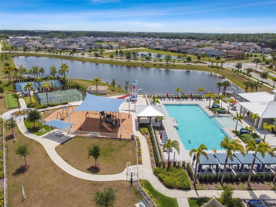 For Rent: $3,400 (5 beds, 2 baths, 2949 Square Feet)