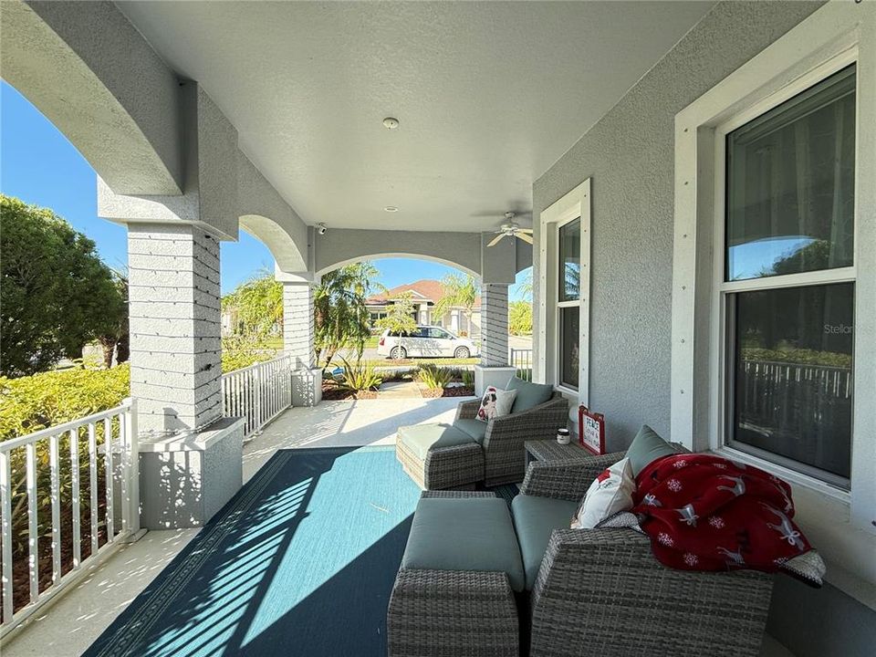 For Sale: $650,000 (3 beds, 2 baths, 2239 Square Feet)