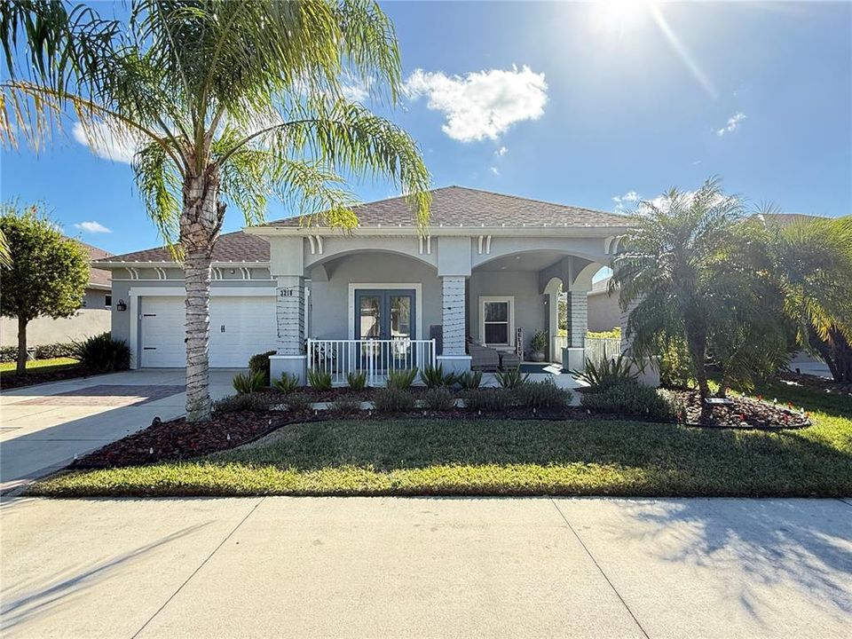 For Sale: $650,000 (3 beds, 2 baths, 2239 Square Feet)