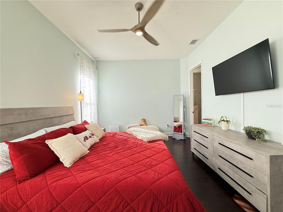 For Sale: $650,000 (3 beds, 2 baths, 2239 Square Feet)