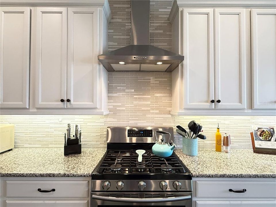 For Sale: $650,000 (3 beds, 2 baths, 2239 Square Feet)