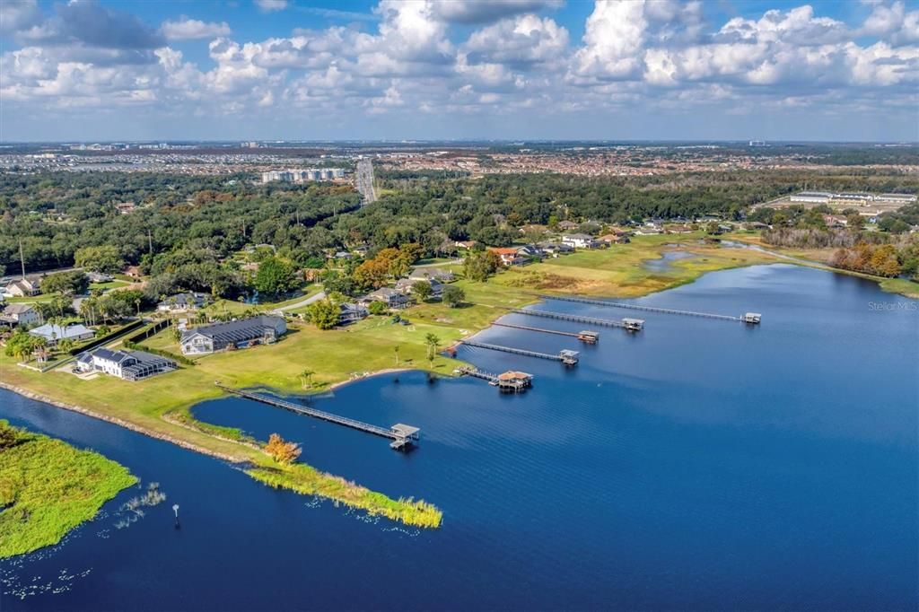 En Venta: $650,000 (4 camas, 2 baños, 2301 Pies cuadrados)