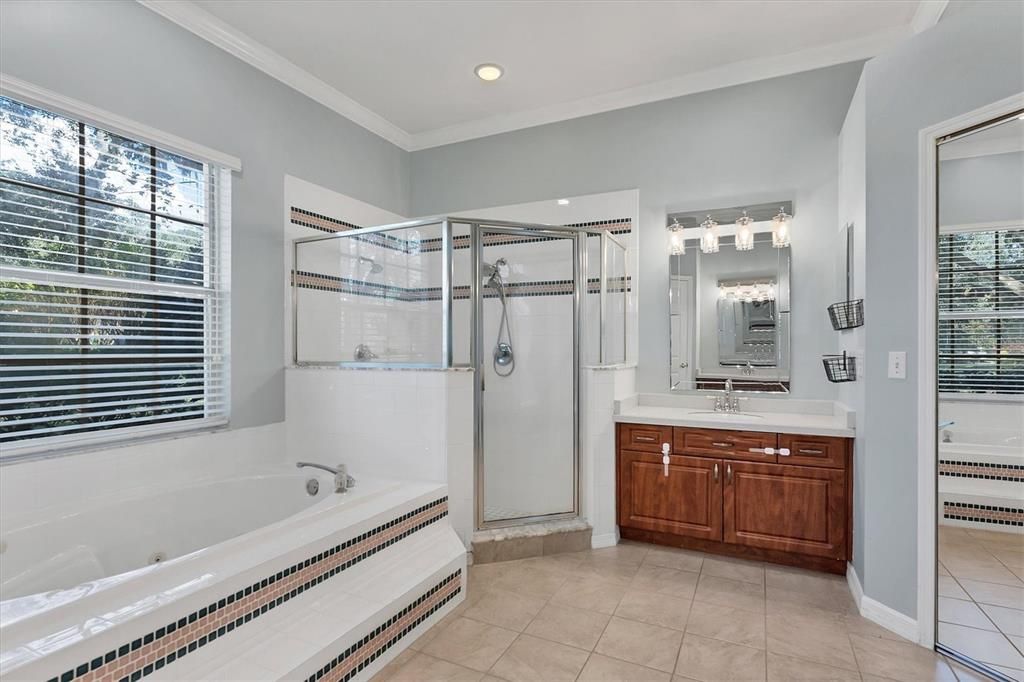 For Sale: $699,000 (4 beds, 2 baths, 2301 Square Feet)