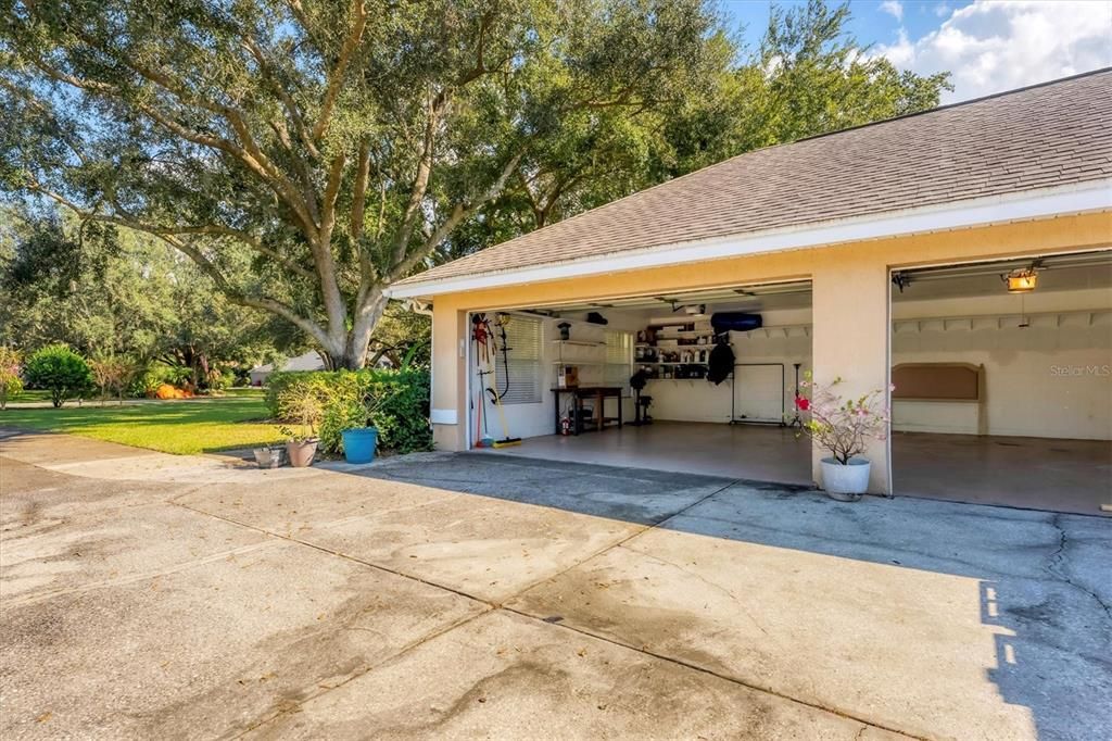 For Sale: $699,000 (4 beds, 2 baths, 2301 Square Feet)