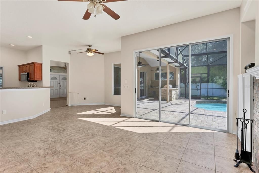 For Sale: $699,000 (4 beds, 2 baths, 2301 Square Feet)