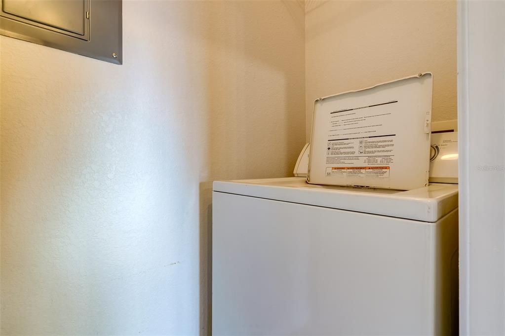 出租: $2,000 (2 贝兹, 2 浴室, 1010 平方英尺)