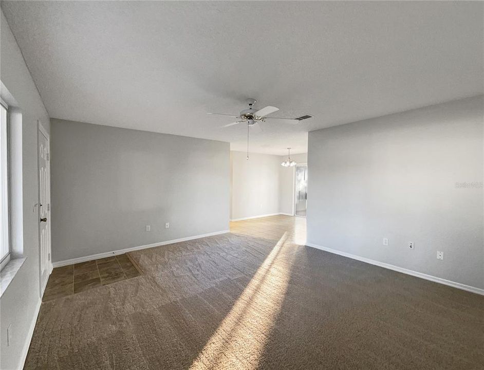 待售: $197,000 (2 贝兹, 2 浴室, 1008 平方英尺)