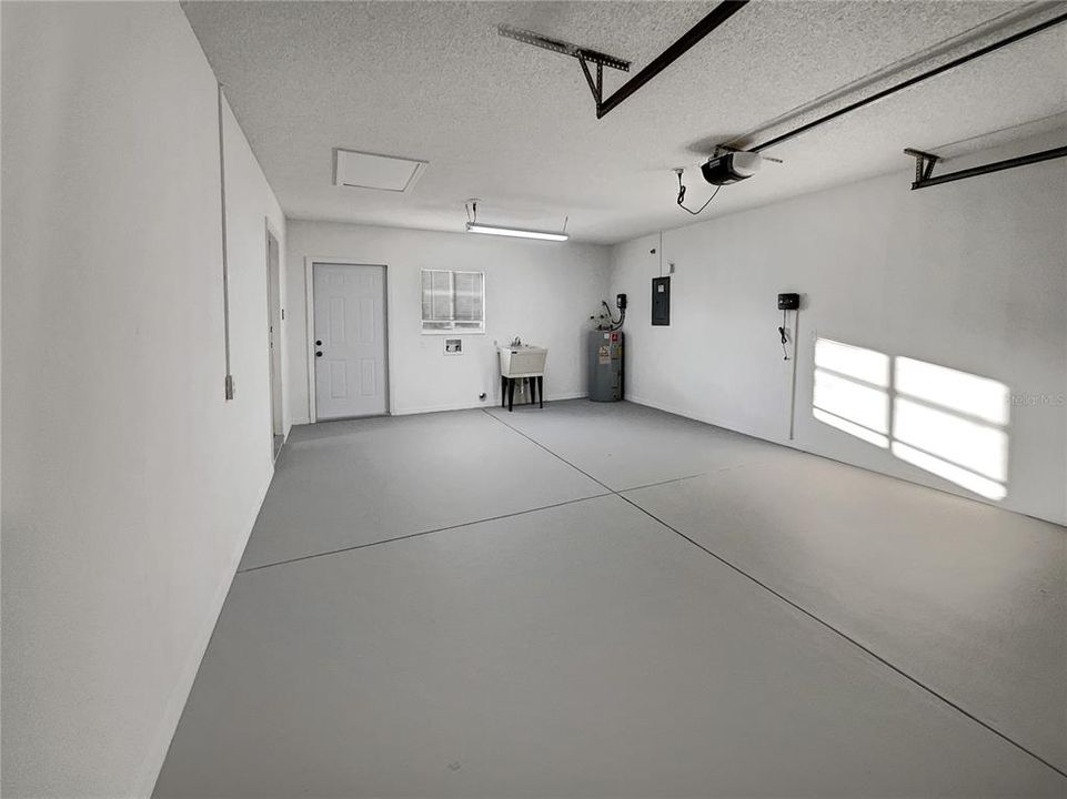 待售: $197,000 (2 贝兹, 2 浴室, 1008 平方英尺)