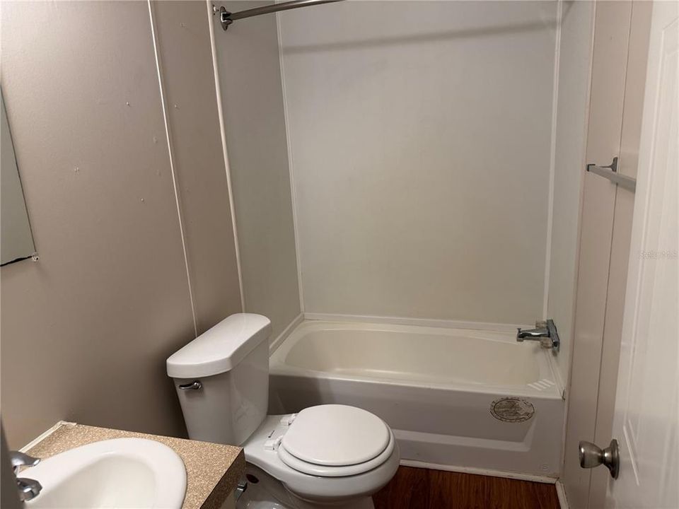 For Sale: $149,000 (3 beds, 2 baths, 1216 Square Feet)