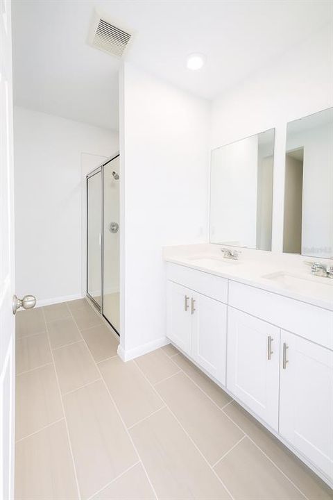 For Rent: $1,750 (3 beds, 2 baths, 1500 Square Feet)