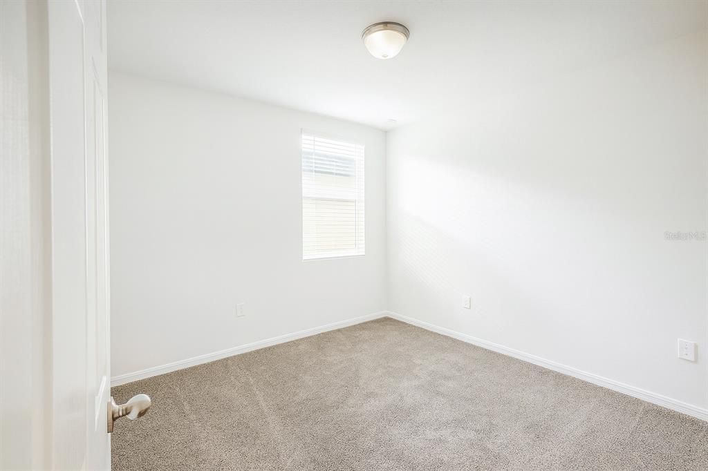 For Rent: $1,750 (3 beds, 2 baths, 1500 Square Feet)