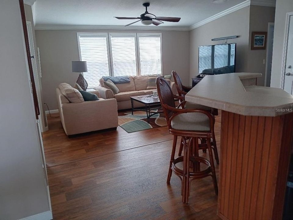 En Venta: $270,000 (2 camas, 2 baños, 1152 Pies cuadrados)