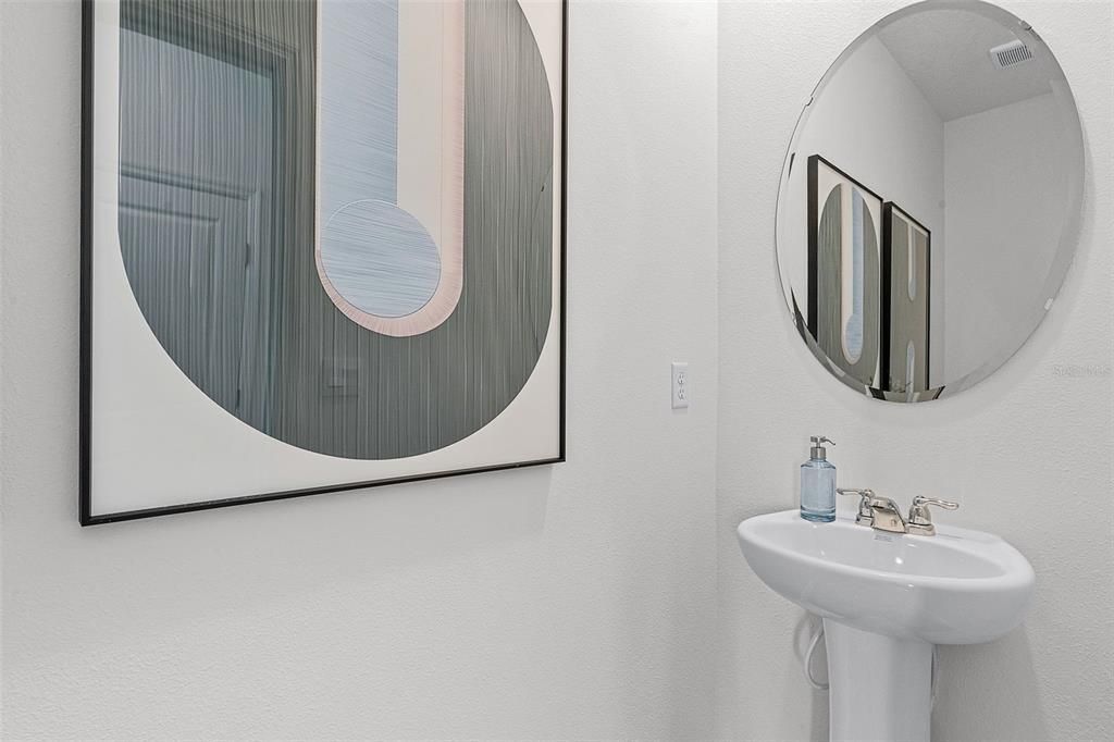 For Sale: $409,990 (3 beds, 2 baths, 1673 Square Feet)