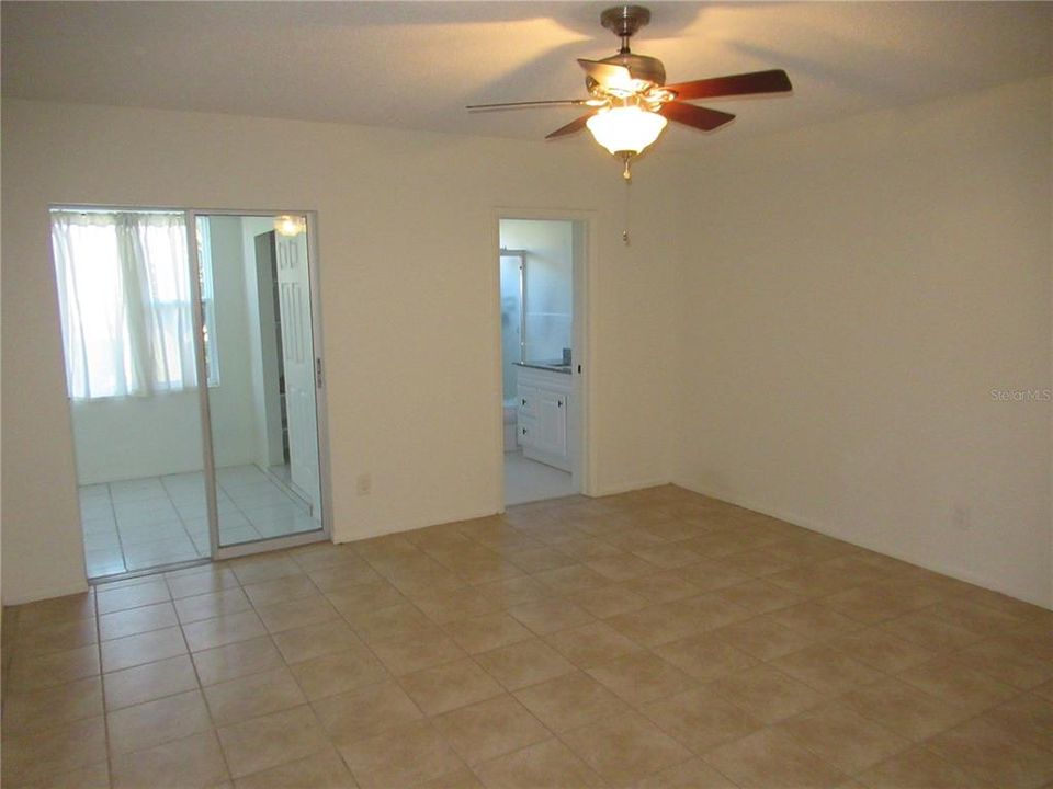 For Rent: $1,895 (2 beds, 2 baths, 1400 Square Feet)