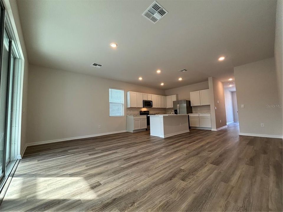 出租: $2,800 (3 贝兹, 2 浴室, 1758 平方英尺)