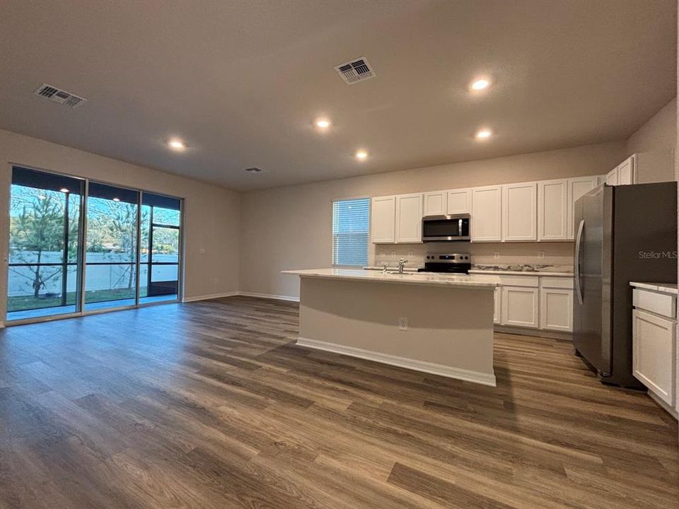 出租: $2,800 (3 贝兹, 2 浴室, 1758 平方英尺)