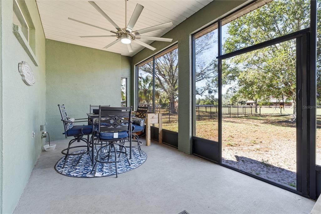 En Venta: $699,990 (3 camas, 2 baños, 1975 Pies cuadrados)