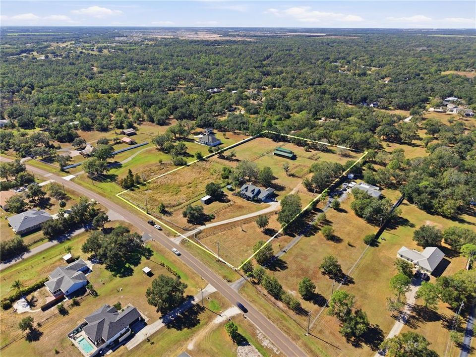 En Venta: $699,990 (3 camas, 2 baños, 1975 Pies cuadrados)