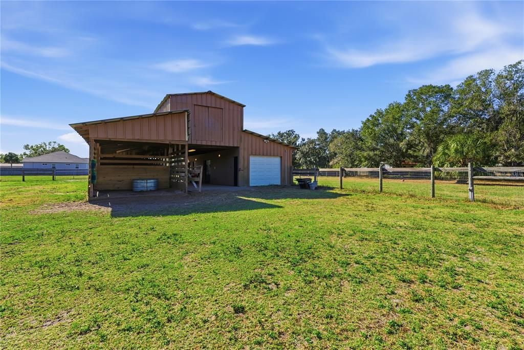 En Venta: $699,990 (3 camas, 2 baños, 1975 Pies cuadrados)