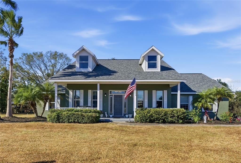 En Venta: $699,990 (3 camas, 2 baños, 1975 Pies cuadrados)