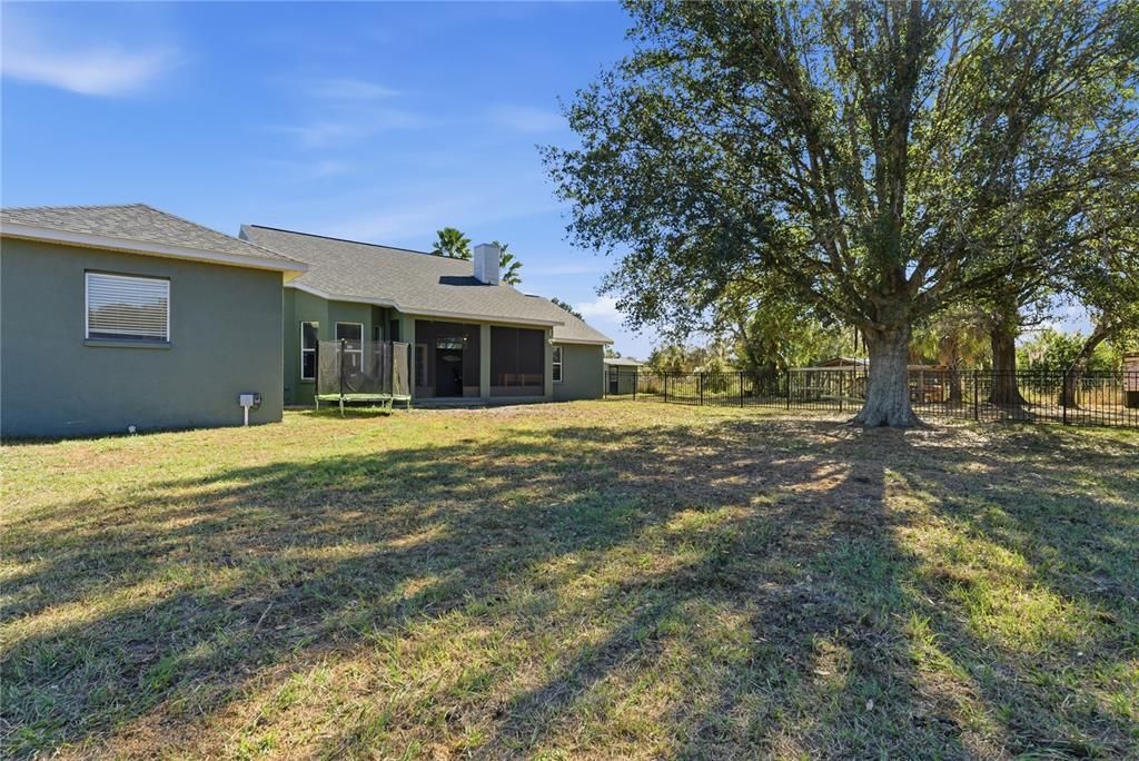 En Venta: $699,990 (3 camas, 2 baños, 1975 Pies cuadrados)