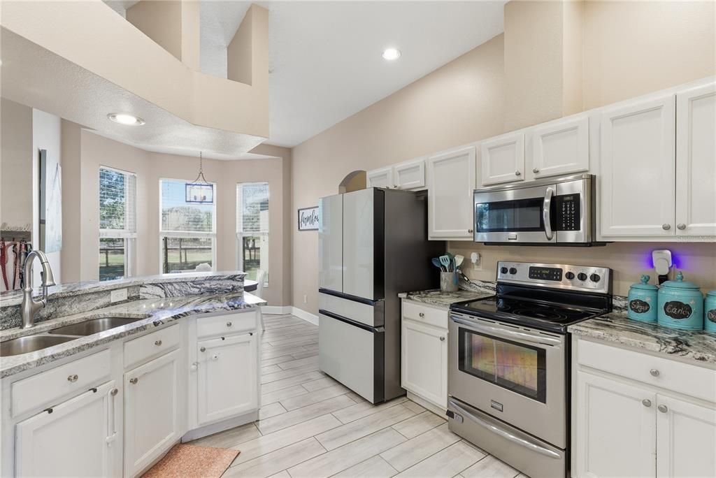 En Venta: $699,990 (3 camas, 2 baños, 1975 Pies cuadrados)