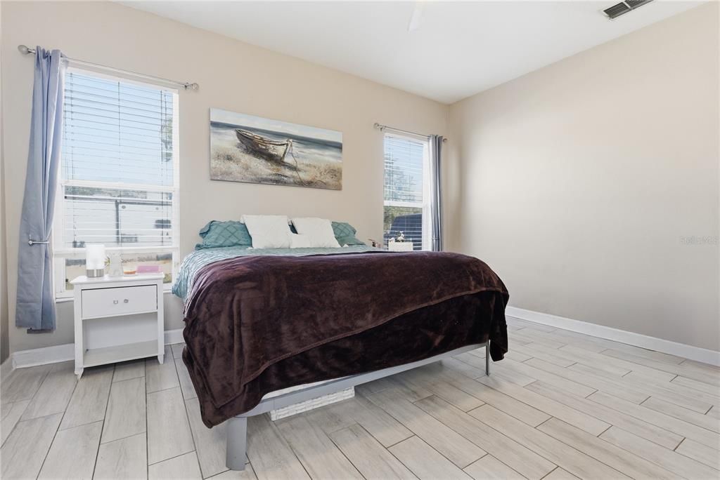 En Venta: $699,990 (3 camas, 2 baños, 1975 Pies cuadrados)