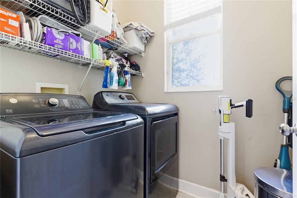 En Venta: $699,990 (3 camas, 2 baños, 1975 Pies cuadrados)