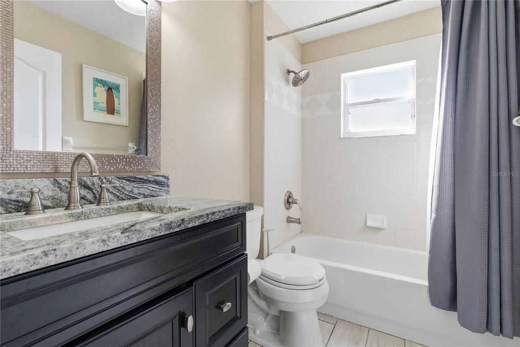 En Venta: $699,990 (3 camas, 2 baños, 1975 Pies cuadrados)