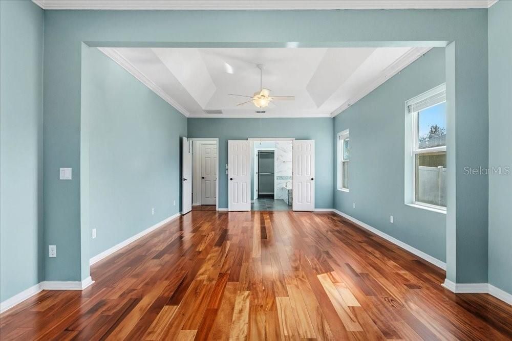 For Sale: $565,000 (3 beds, 2 baths, 2210 Square Feet)