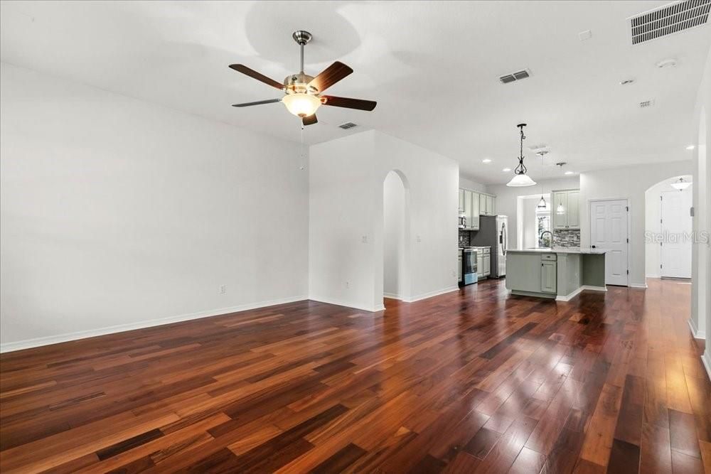 For Sale: $565,000 (3 beds, 2 baths, 2210 Square Feet)