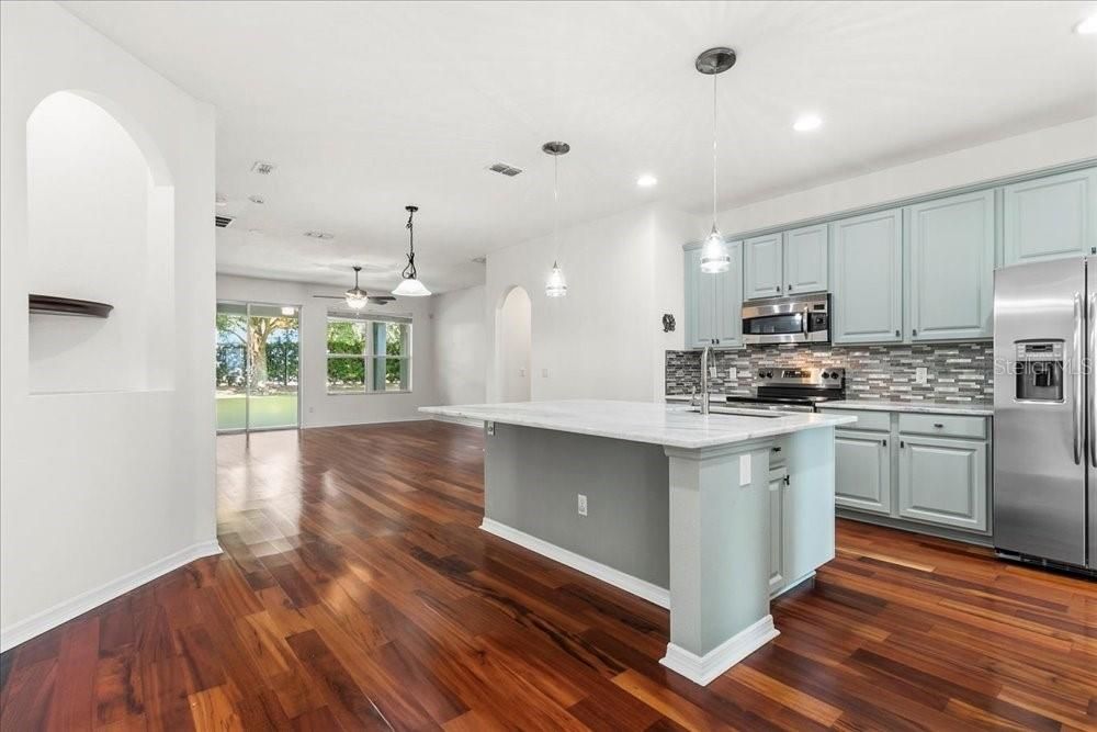 For Sale: $565,000 (3 beds, 2 baths, 2210 Square Feet)