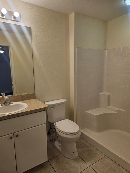 В аренду: $1,675 (3 спален, 2 ванн, 1241 Квадратных фут)