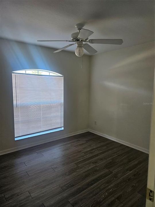 В аренду: $1,675 (3 спален, 2 ванн, 1241 Квадратных фут)