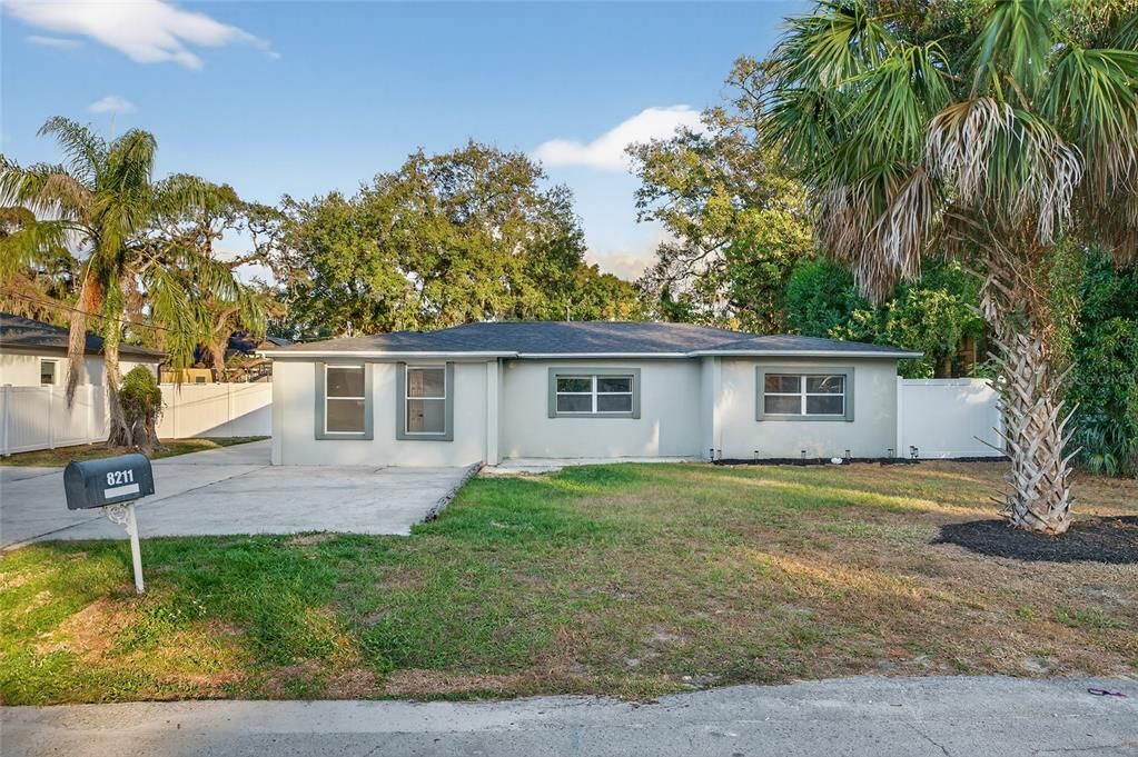 For Sale: $329,900 (4 beds, 2 baths, 1270 Square Feet)