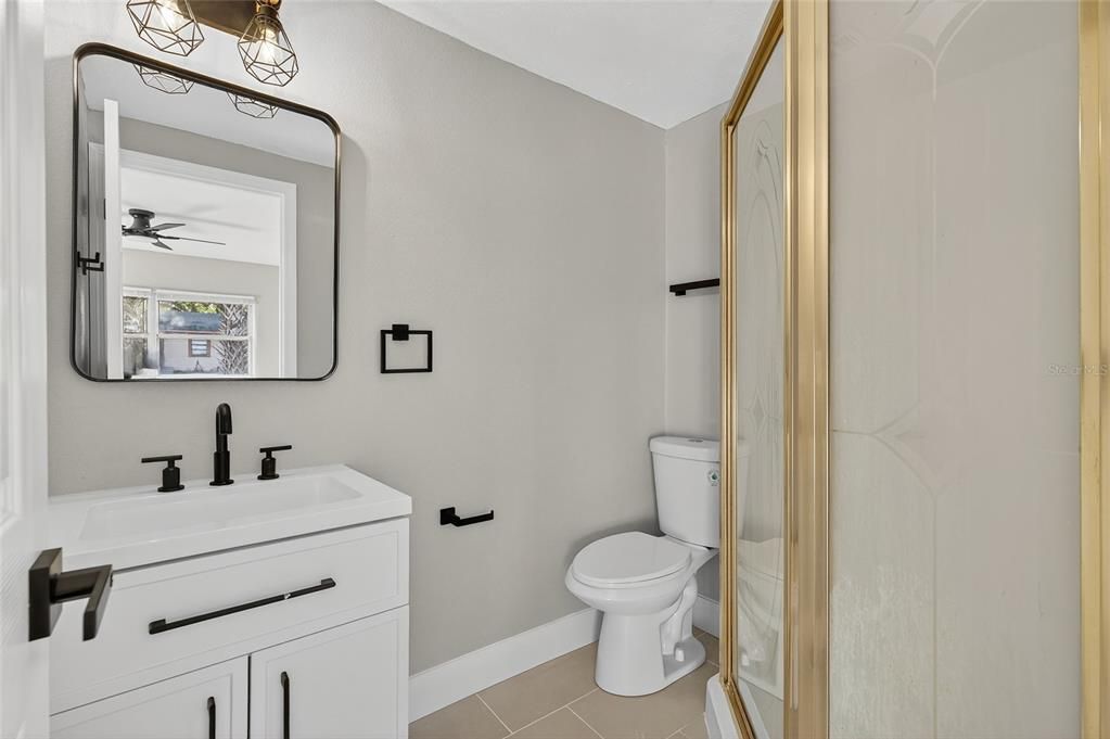 For Sale: $329,900 (4 beds, 2 baths, 1270 Square Feet)