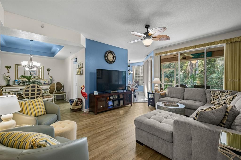 For Sale: $389,000 (3 beds, 2 baths, 1554 Square Feet)