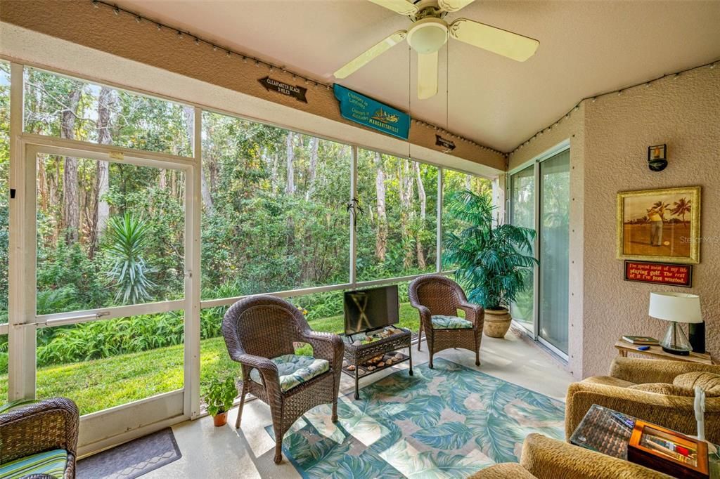 For Sale: $389,000 (3 beds, 2 baths, 1554 Square Feet)