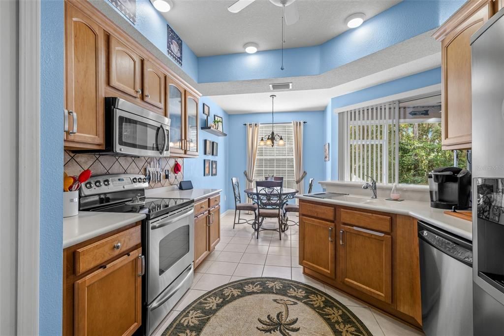 For Sale: $389,000 (3 beds, 2 baths, 1554 Square Feet)