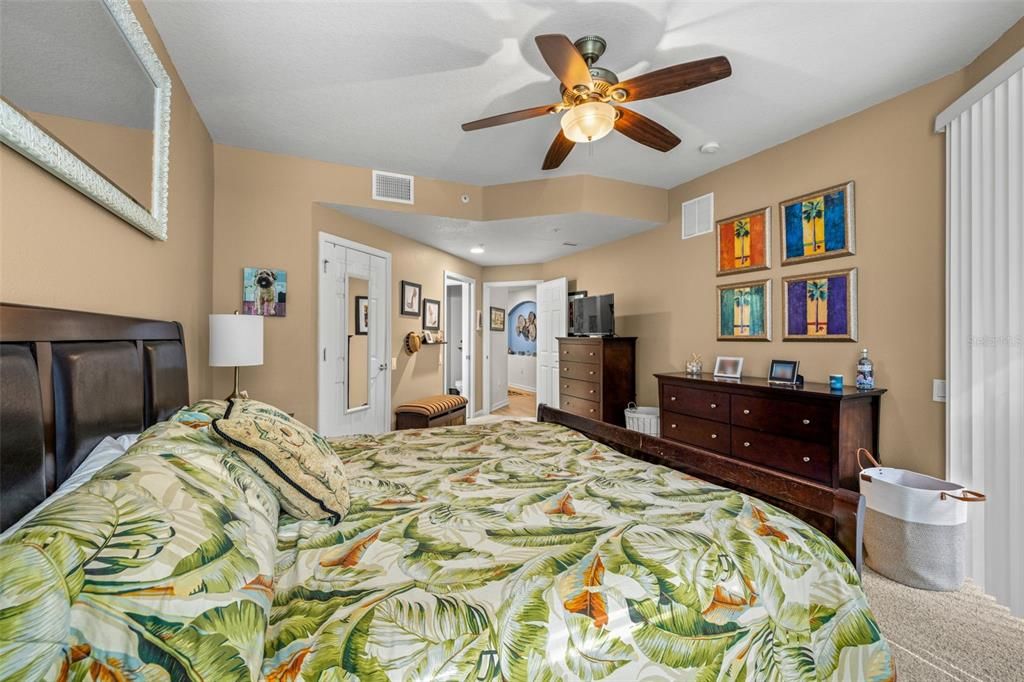 For Sale: $389,000 (3 beds, 2 baths, 1554 Square Feet)