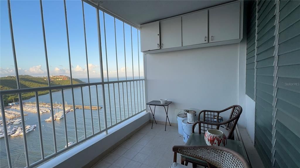 На продажу: $220,000 (1 спален, 1 ванн, 1063 Квадратных фут)